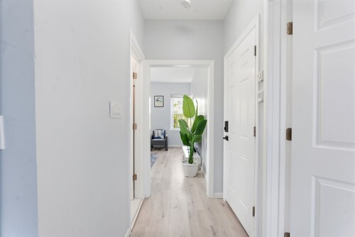 Prime Montclair Location 2mins walk to NYC train station