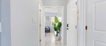 Prime Montclair Location 2mins walk to NYC train station