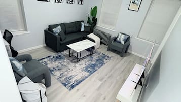 Smart TV, computer monitors