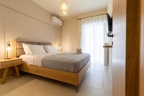 Desk, iron/ironing board, travel cot, free WiFi - OliveVine3 · OliveVine3-Πολυτελές Διαμέρισμα με Θέα Ναύπλιο (Nafplio)