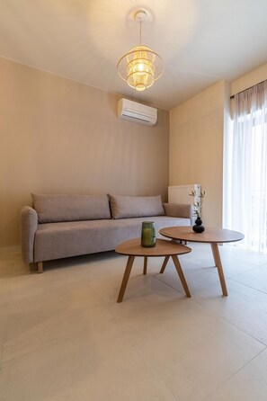 TV, offices - OliveVine3 · OliveVine3-Πολυτελές Διαμέρισμα με Θέα Ναύπλιο (Nafplio)