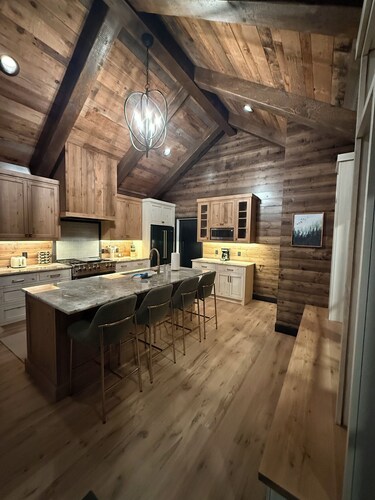 PONTOON INCLUDED-New Construction-Prime Location! 1 mile north of Main St Nisswa