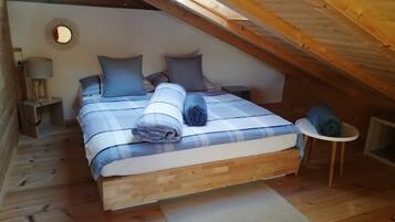 BĂŒgeleisen/BĂŒgelbrett, WLAN, BettwĂ€sche