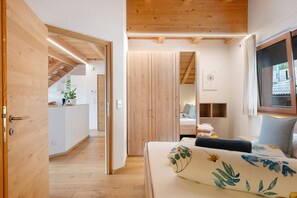 Bügeleisen/Bügelbrett, WLAN, Bettwäsche