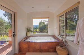 Interior - Luxe 5BR Spanish Villa w/Pool & Spa in Paso Wine Country (Paso Robles)