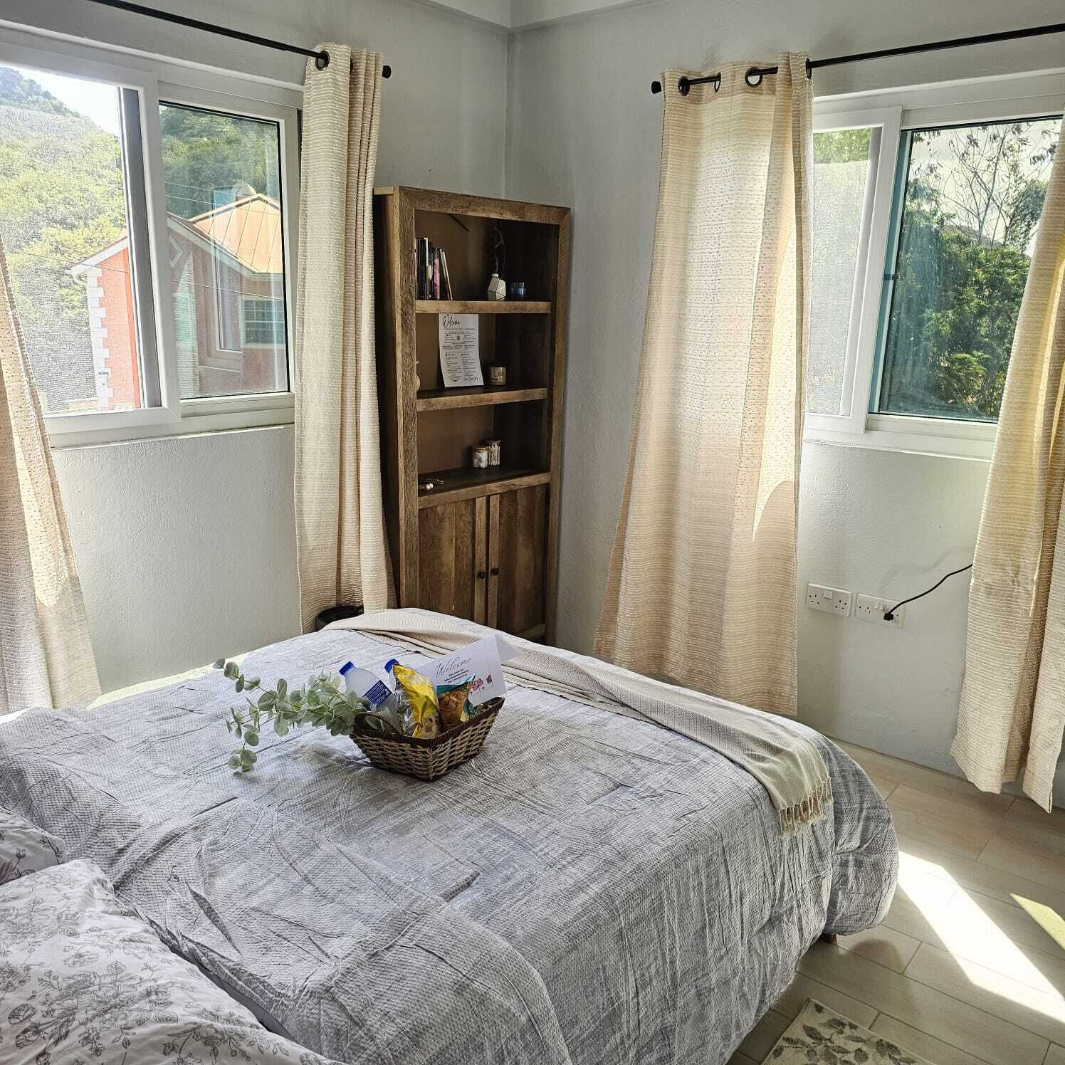 1 chambre, fer et planche à repasser, Wi-Fi, draps fournis