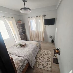 1 soverom, strykejern/-brett, wi-fi og sengetøy