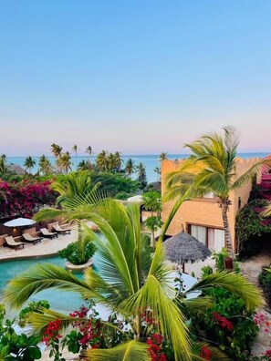 Outdoor pool - Di Milo Boutique Hotel (Kiwengwa)