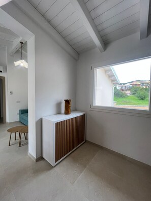 Interior - Holiday Home 'Borgo Myricae - Viola Ciocca' with Mountain View, Wi-Fi and Air Conditioning (Chia)