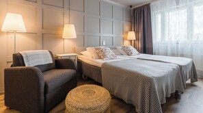 Superior tvåbäddsrum (extra bed possibility) | Skrivbord, mörkläggningsgardiner, ljudisolering och strykjärn/strykbräda