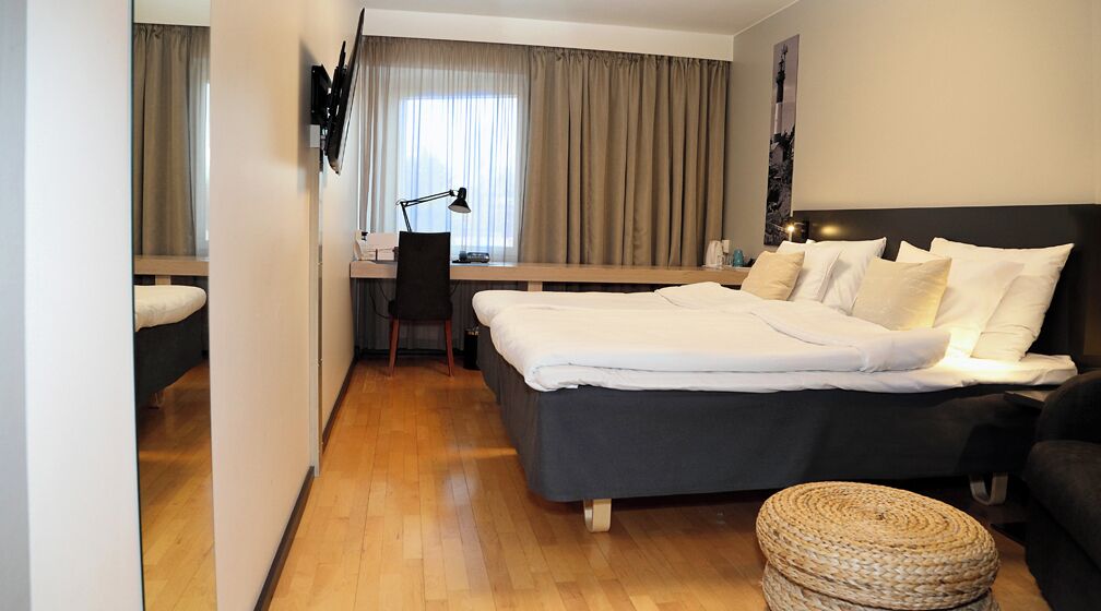 Standard Twin Room (extra bed possibility) | Desk, blackout drapes, soundproofing, iron/ironing board