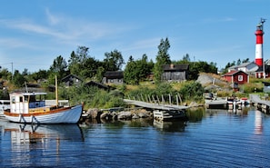 Båtar