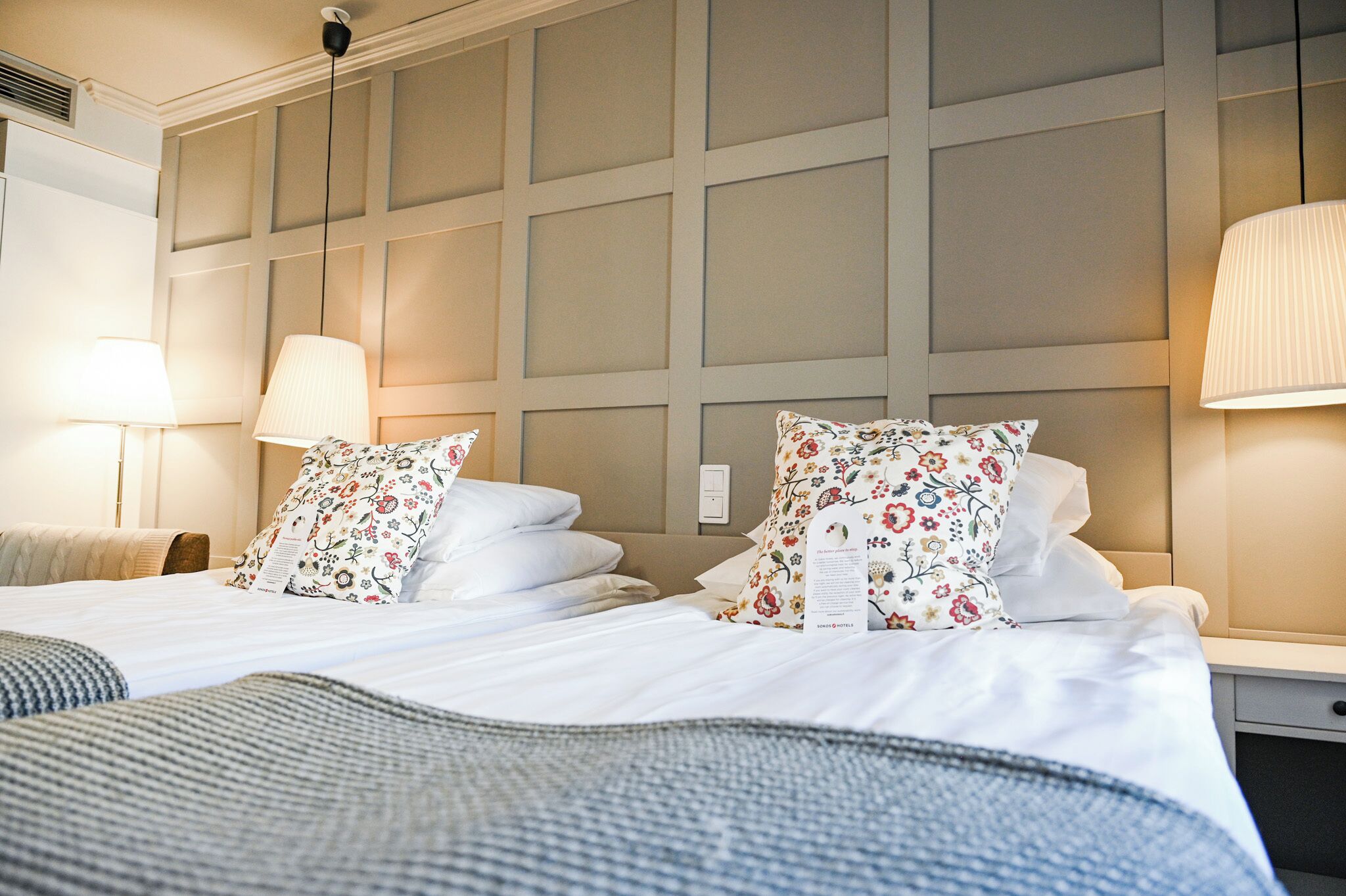 Superior Room, 1 King Bed (SuperiorX) | Desk, blackout drapes, soundproofing, iron/ironing board