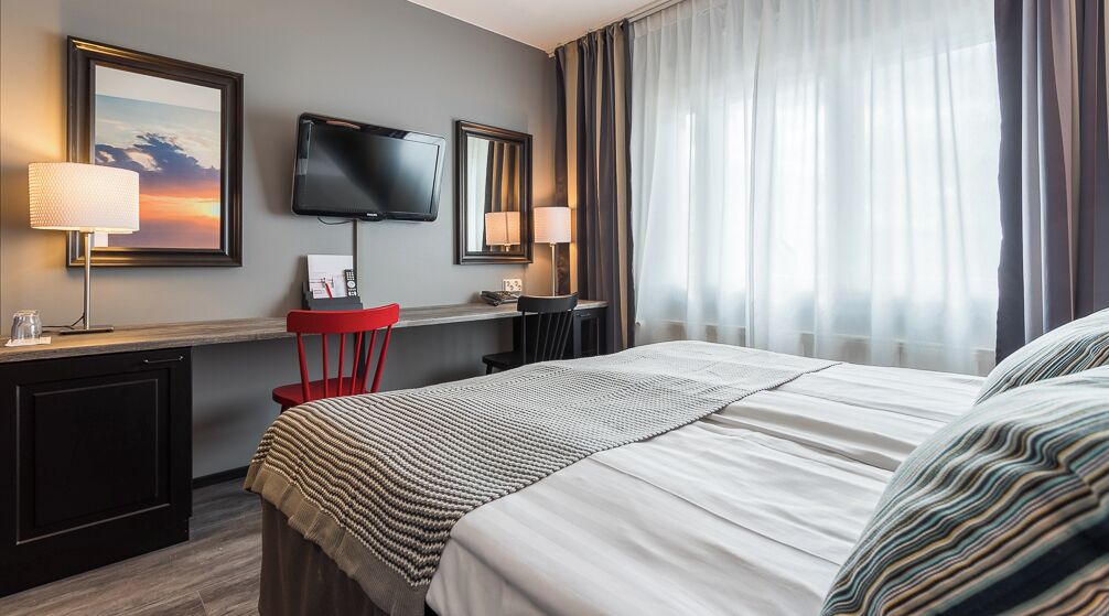 Superior Twin Room (extra bed possibility) | Desk, blackout drapes, soundproofing, iron/ironing board