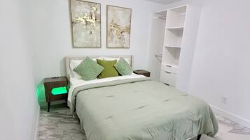 2 Schlafzimmer, Schreibtisch, Bügeleisen/Bügelbrett, kostenloses WLAN