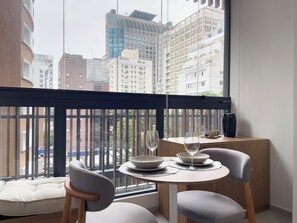 Studio | Tempat makan