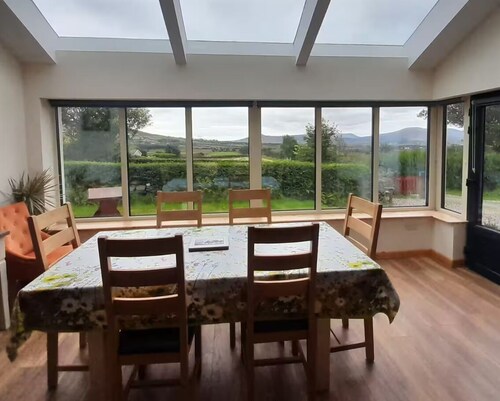 Killoe Farmhouse, Cahersiveen, free wifi