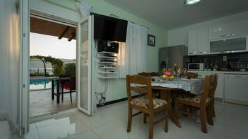 4 عدّة غرف نوم