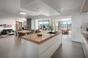 Villa - Beautiful Villa Sale (Sukosan)