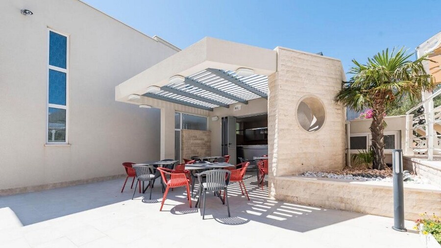 Sargas Suite 3 With Pool View