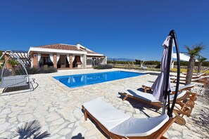3 bedrooms - Villa Melody With Tennis Court (Novalja)