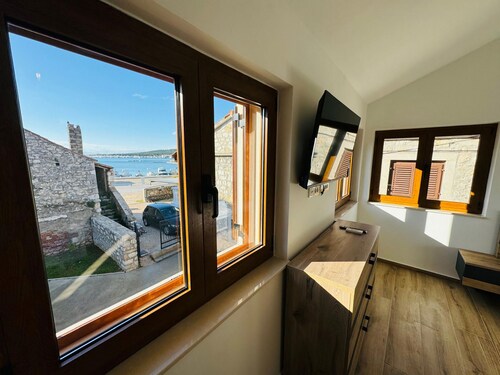 Stone House Moca in Suko an