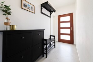2 bedrooms - Seafront Apartment Elona (Nin)