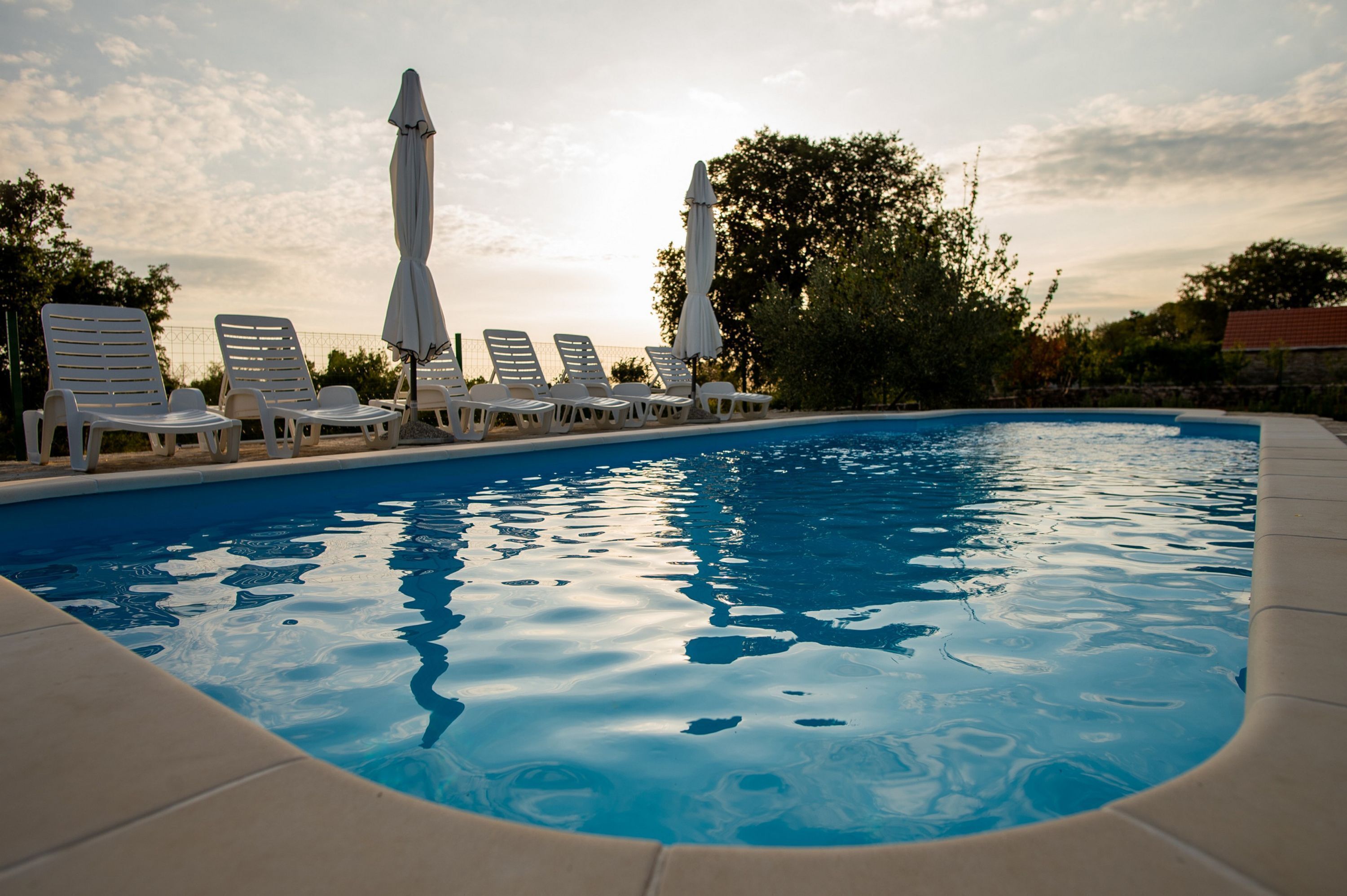 4 عدّة غرف نوم