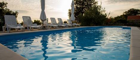 4 عدّة غرف نوم