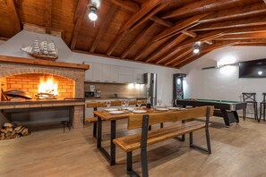 5 bedrooms - Beachfront Villa Promenada (Posedarje)