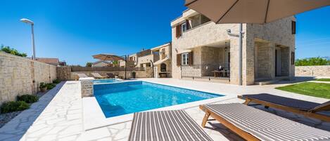 别墅 | 3 多间卧室