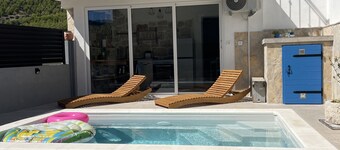 Holiday Home Cherry With Pool
