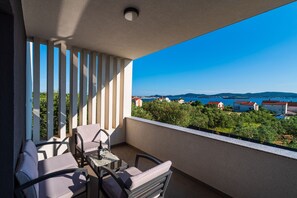 Apartment | 2 bedrooms - Apartment Vista Mare 2 With Heated Pool (Sveti Filip i Jakov)