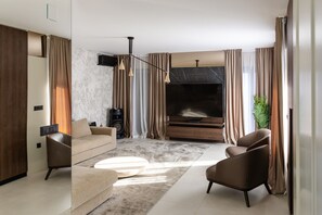 3 bedrooms - Villa Positiva With Heated Pool (Vir)