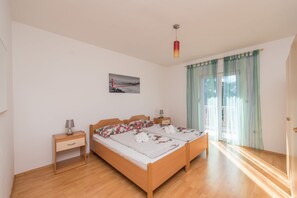 House | 6 bedrooms - Holiday Home Lolita With Pool (Bibinje)