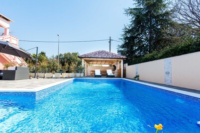 Holiday Home Lolita With Pool