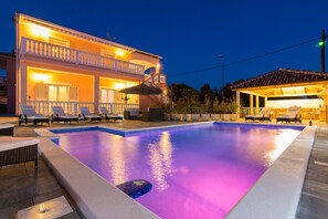 House | 6 bedrooms - Holiday Home Lolita With Pool (Bibinje)