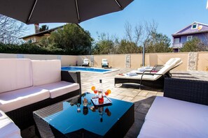 House | 6 bedrooms - Holiday Home Lolita With Pool (Bibinje)