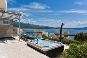 Villa - Villa Costabella With Heated Pool (Posedarje)
