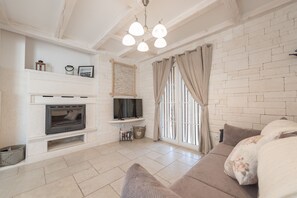 Villa - Villa Edena With Heated Pool (Privlaka)