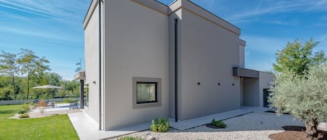 วิลล่า | 4 ห้องนอน