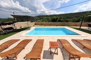 Villa | 5 bedrooms - Villa Vallis With Pool (Obrovac)