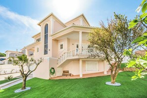 Exterior - Villa Umbelina - Four Bedroom Villa, Sleeps 9 (Albufeira)