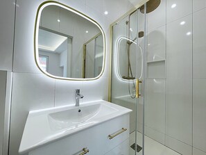 Hair dryer, towels - Viva Riviera Luxury Apartment Commandant André (Cannes)