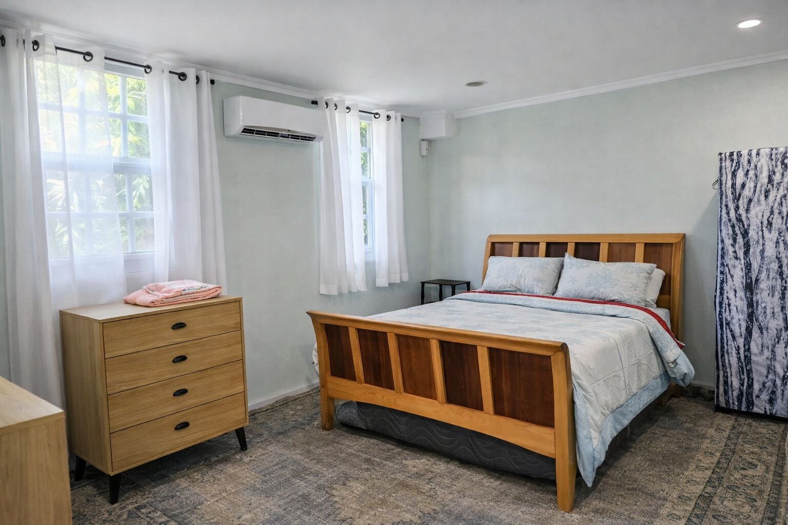2 habitaciones, acceso a internet y ropa de cama 