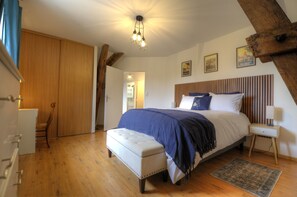 Strykejern/-brett, reiseseng for barn, wi-fi (inkludert) og sengetøy