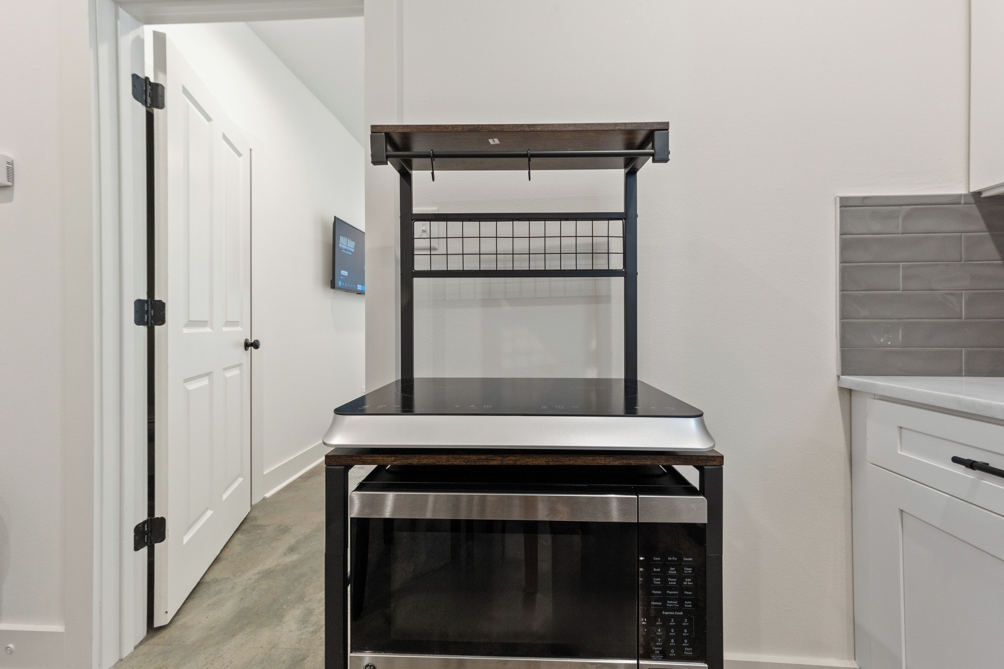 Townhouse – luksus, tekjøkken, 1. etasje | Eget kjøkken | Kaffetrakter/tekoker, brødrister og papirhåndklær