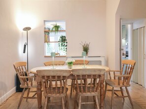 Dining - Meregate Cottage (Margate)