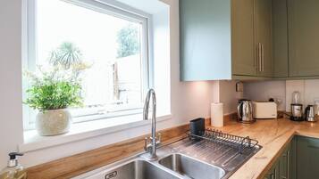 Alat memasak/pinggan mangkuk/perkakas dapur