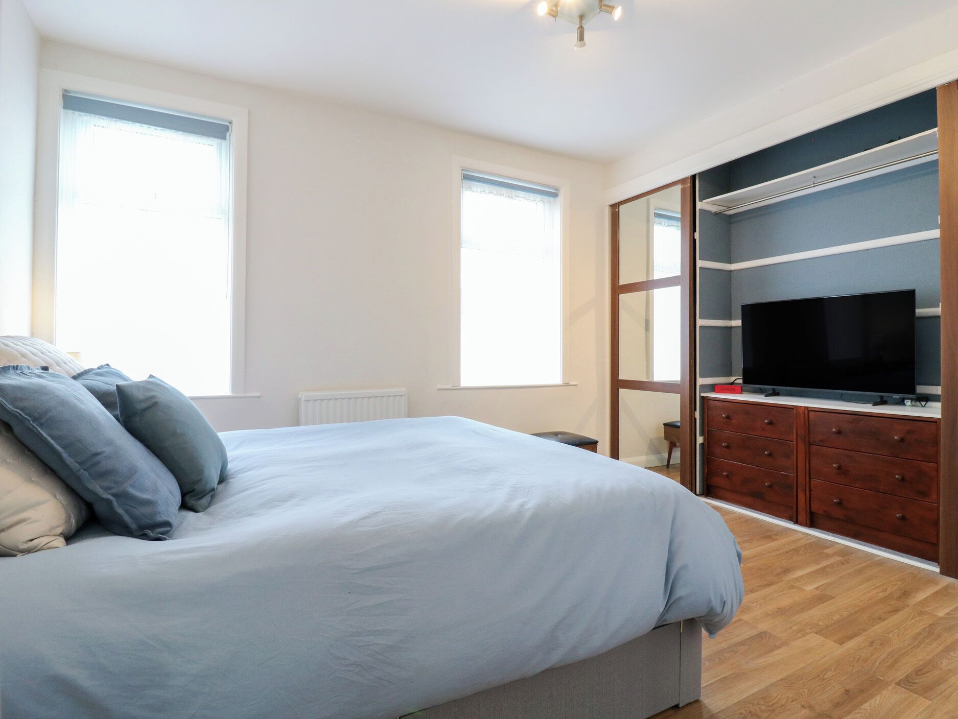 2 bedrooms, individually decorated, individually furnished, free WiFi